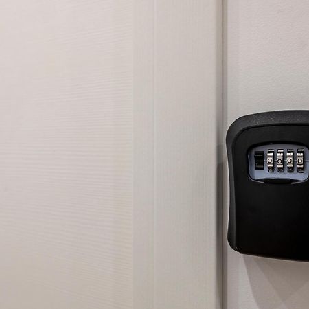 Bnbutler - Inbrera Suites - Giulianova, 1 Milano Ngoại thất bức ảnh