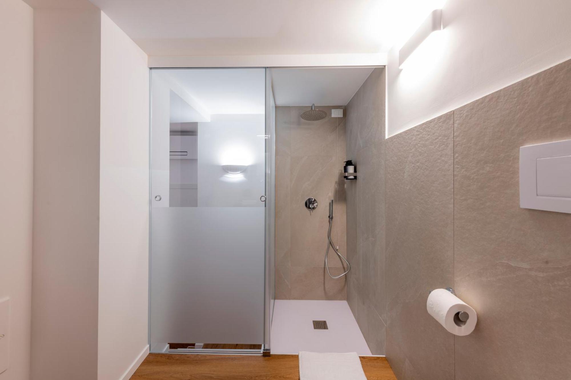 Bnbutler - Inbrera Suites - Giulianova, 1 Milano Ngoại thất bức ảnh