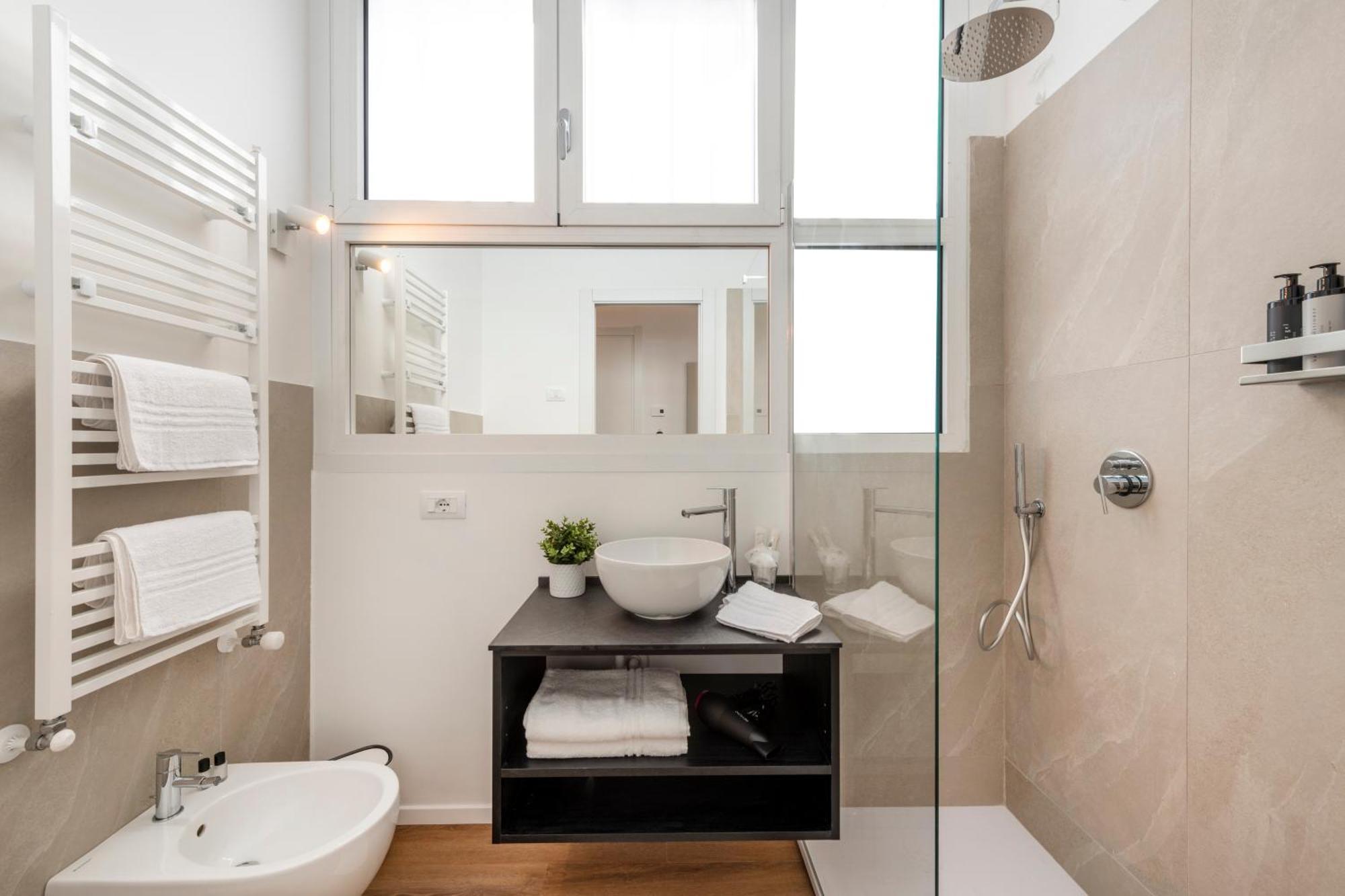 Bnbutler - Inbrera Suites - Giulianova, 1 Milano Ngoại thất bức ảnh