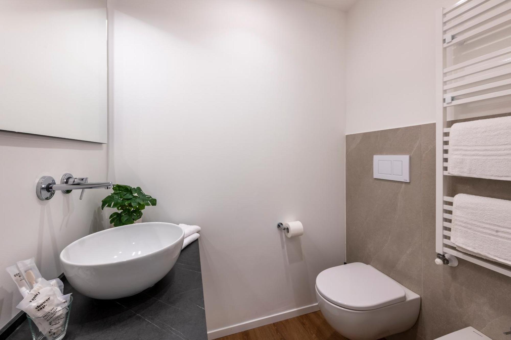 Bnbutler - Inbrera Suites - Giulianova, 1 Milano Ngoại thất bức ảnh
