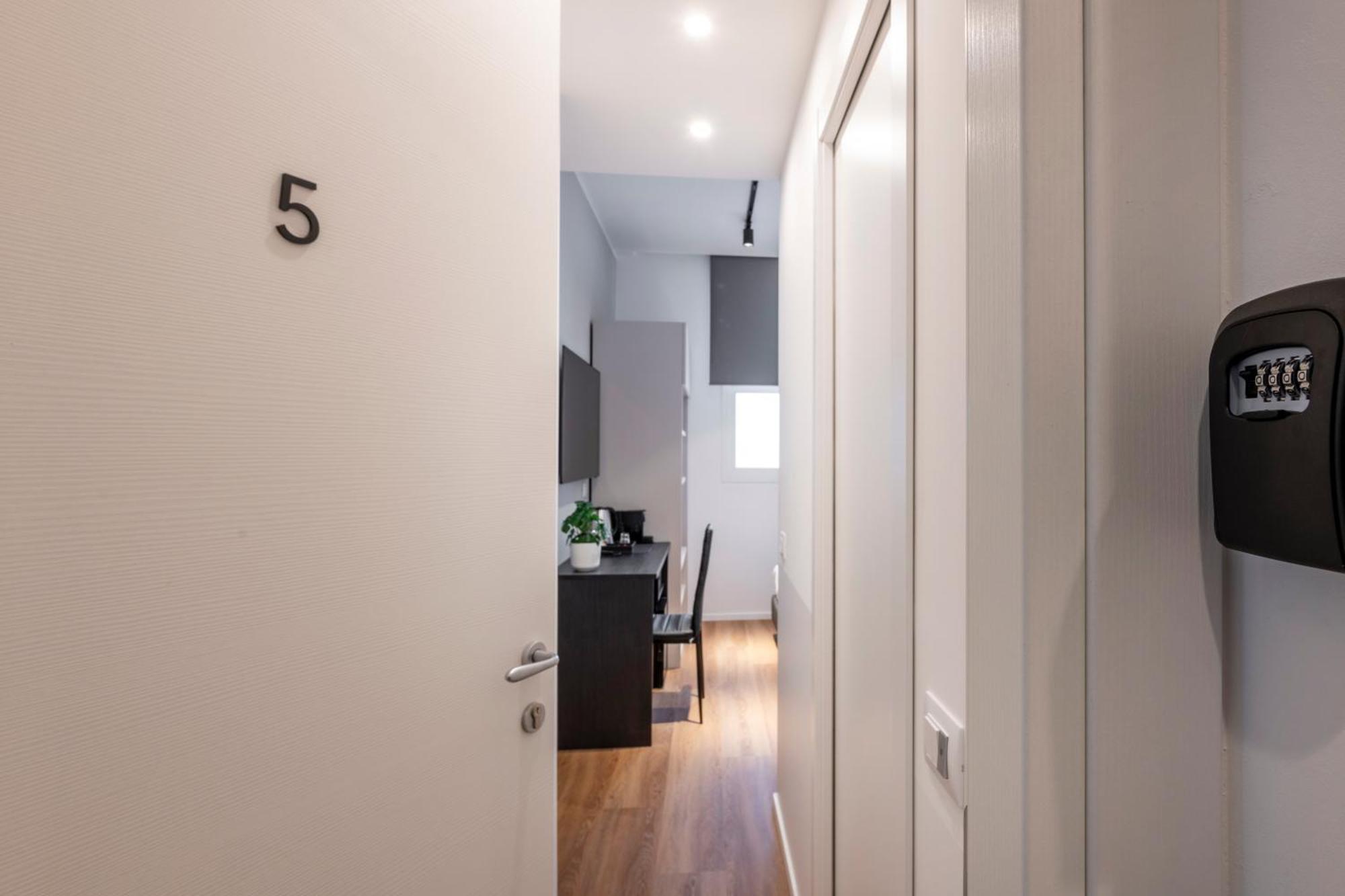 Bnbutler - Inbrera Suites - Giulianova, 1 Milano Ngoại thất bức ảnh