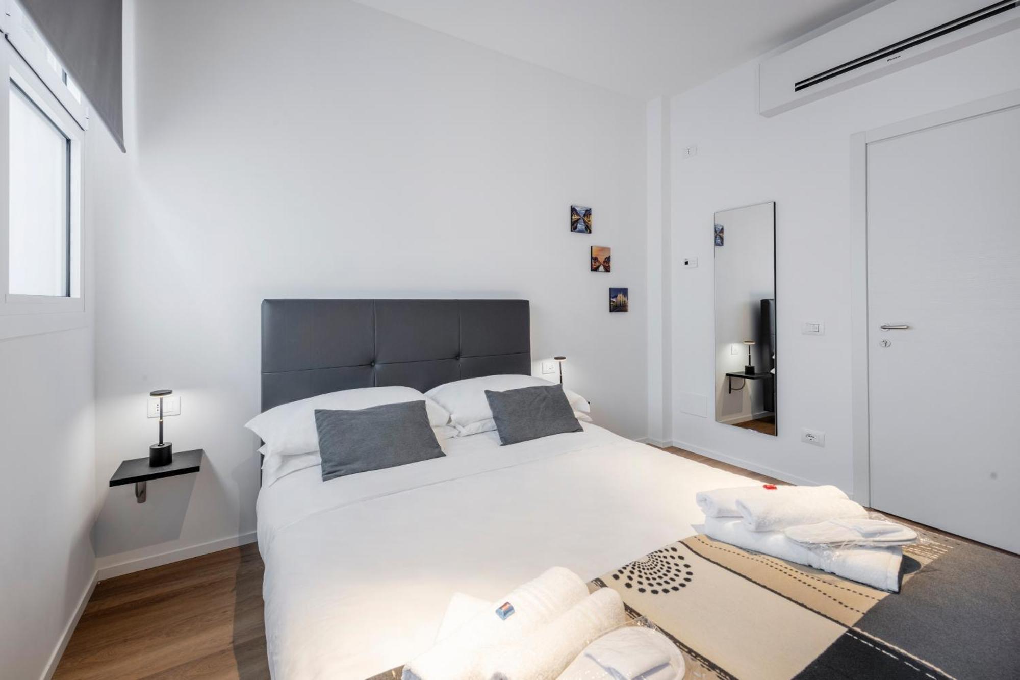 Bnbutler - Inbrera Suites - Giulianova, 1 Milano Ngoại thất bức ảnh
