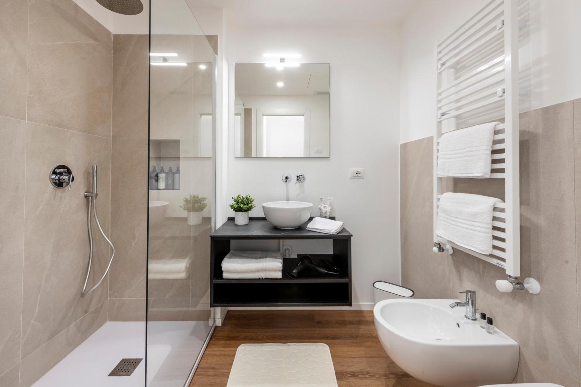 Bnbutler - Inbrera Suites - Giulianova, 1 Milano Ngoại thất bức ảnh